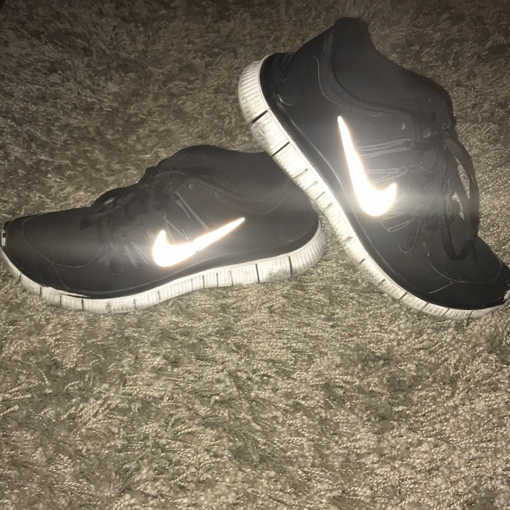 Nike free runs